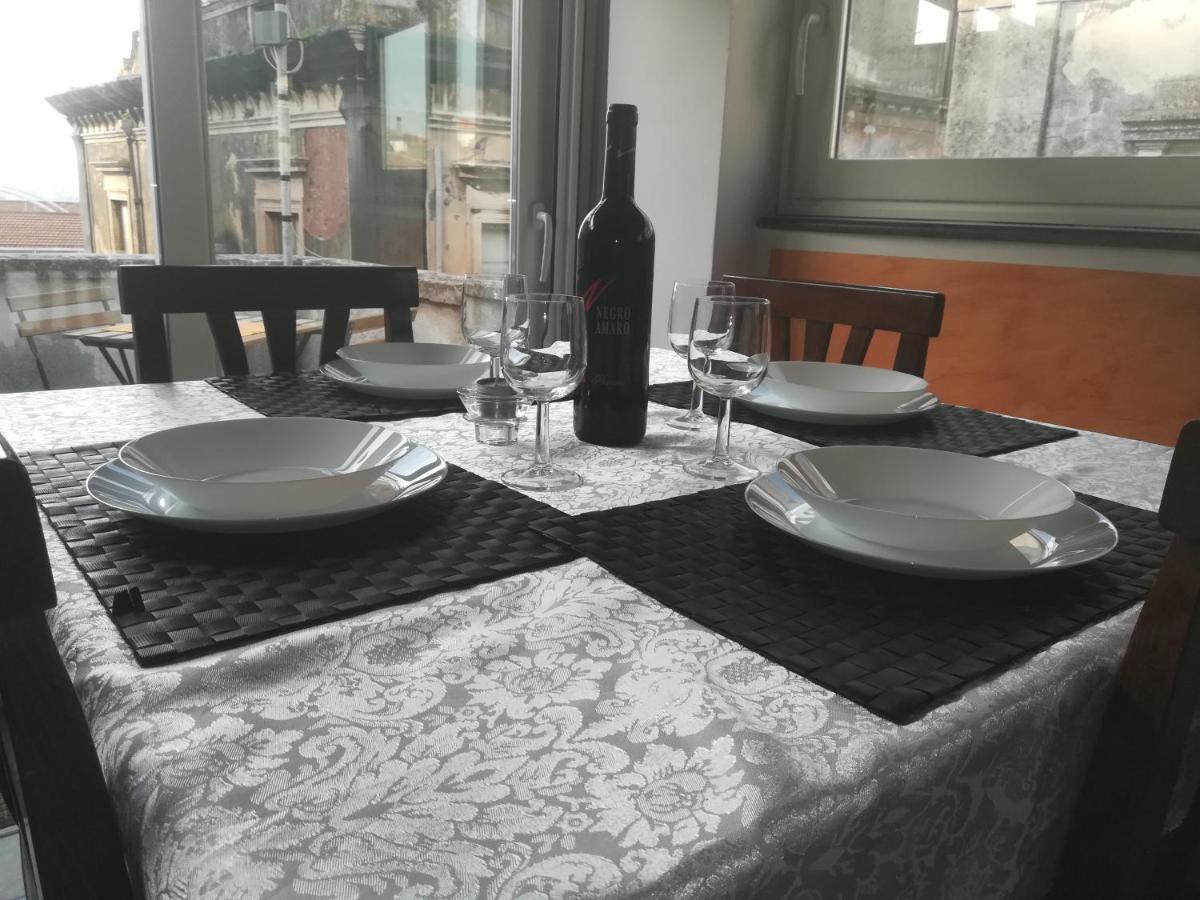 Appartement La Terrazza Sul Centro à Catane Extérieur photo